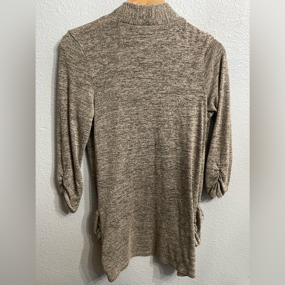 EUC XL Gray Cardigan - Picture 2 of 6